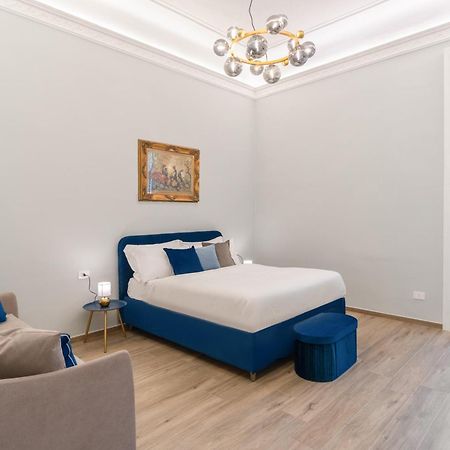 Palazzo Galeoni Luxury Suites 살레르노 외부 사진