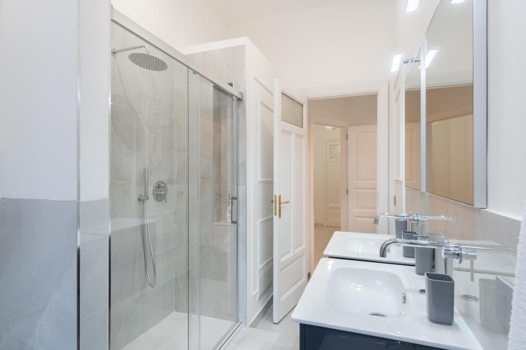 Palazzo Galeoni Luxury Suites 살레르노 외부 사진
