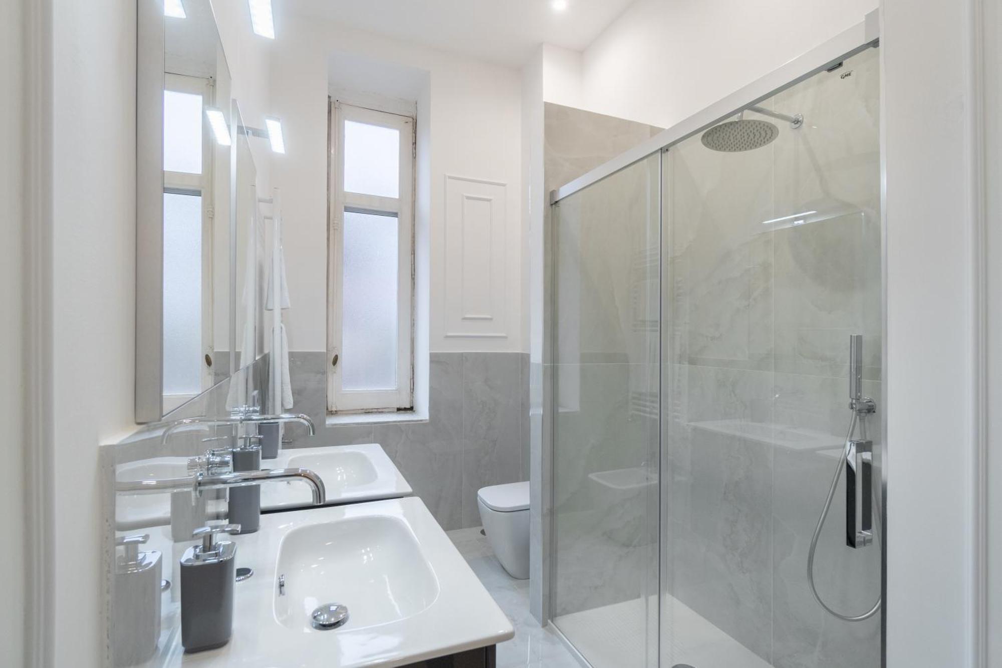Palazzo Galeoni Luxury Suites 살레르노 외부 사진