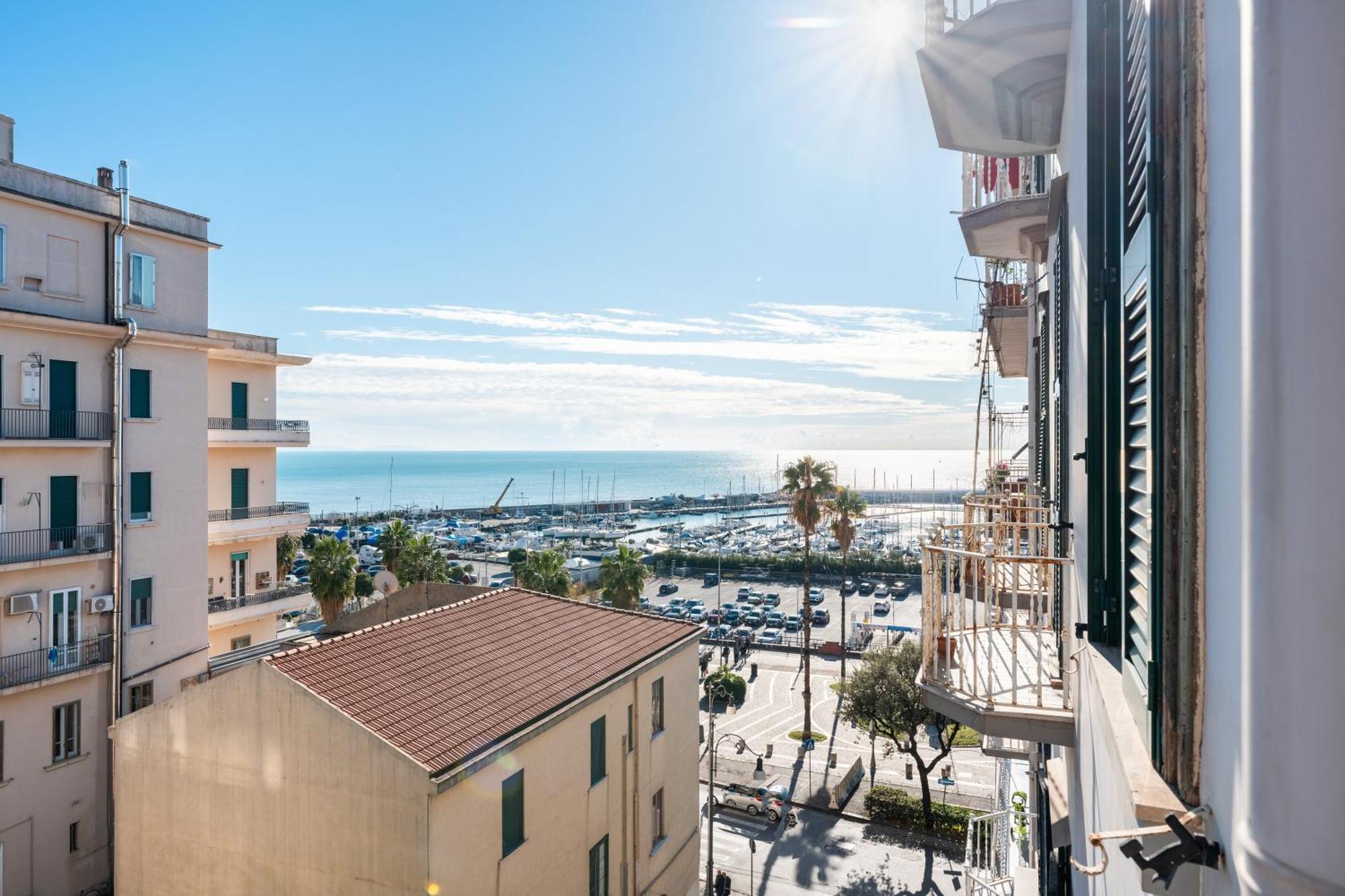 Palazzo Galeoni Luxury Suites 살레르노 외부 사진